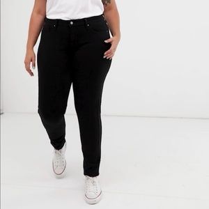 Levi’s 311 Shaping Skinny